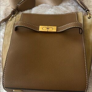 Tory Burch Lee Radziwill Tan and Gold Shoulder/ crossbody bucket Bag